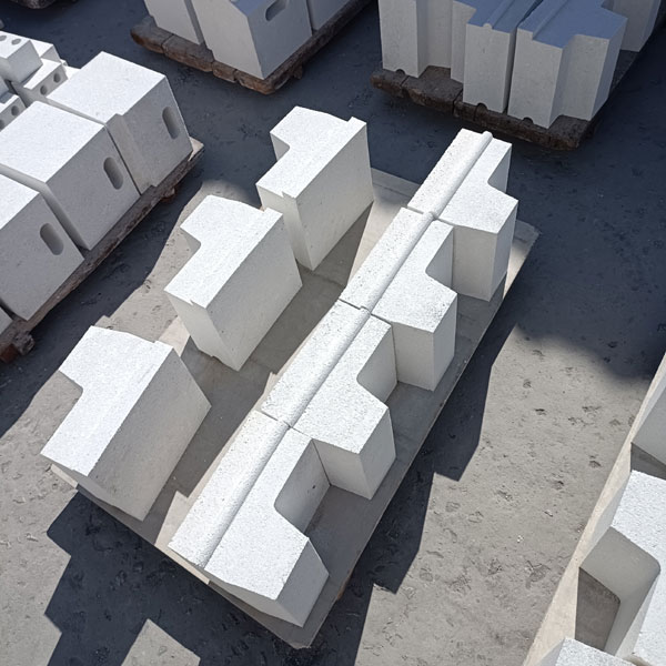 剛玉莫來(lái)石爐頂磚